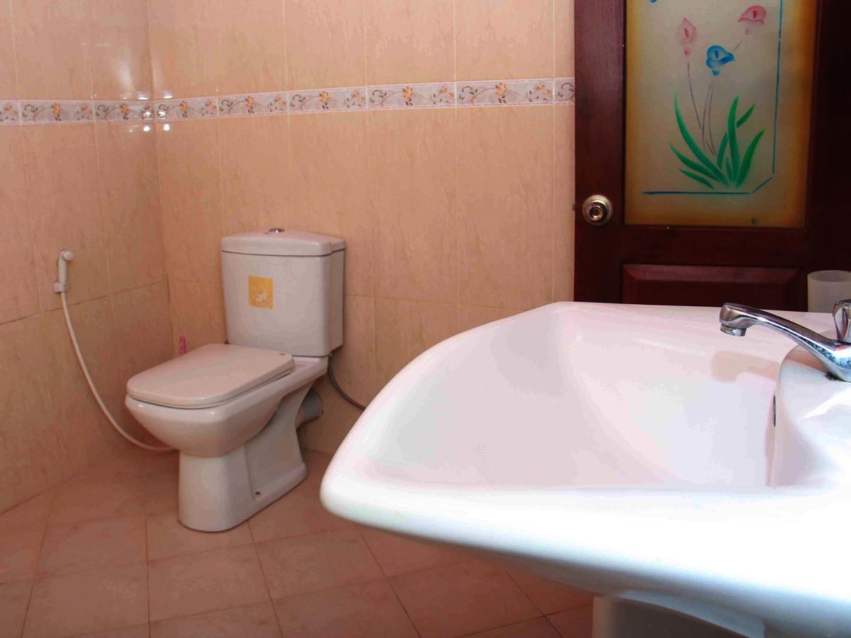 Bed and Breakfast Three Shades Galle Exterior foto